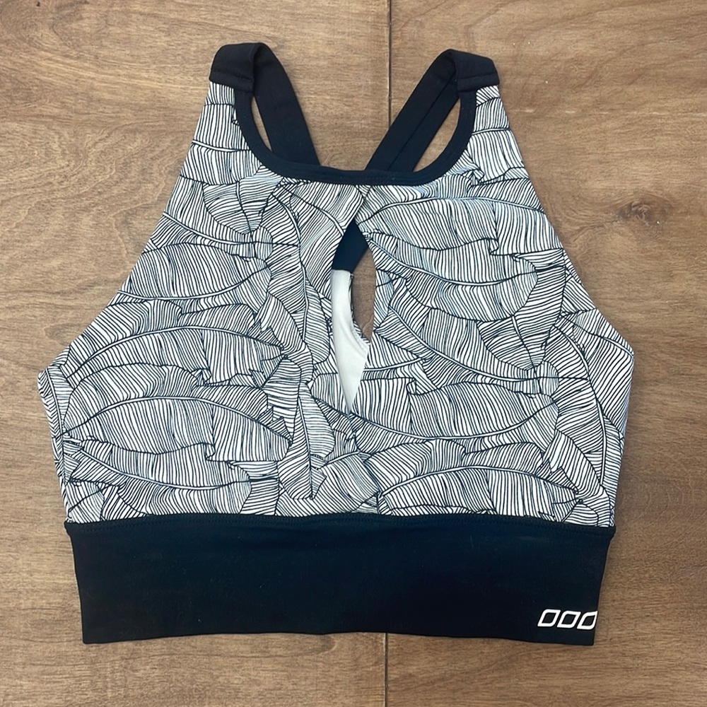 Black and white print sports bra